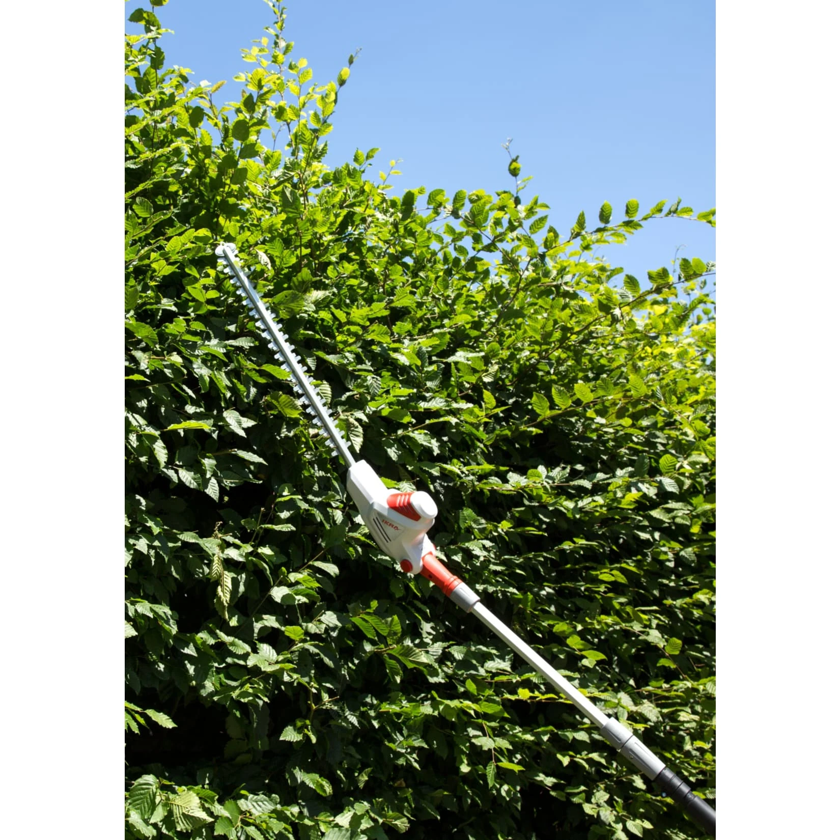 Ikra ITHS 600 Elektro-Hochheckenschere 5 Ikra ITHS 600 Elektro-Hochheckenschere – Bild 3