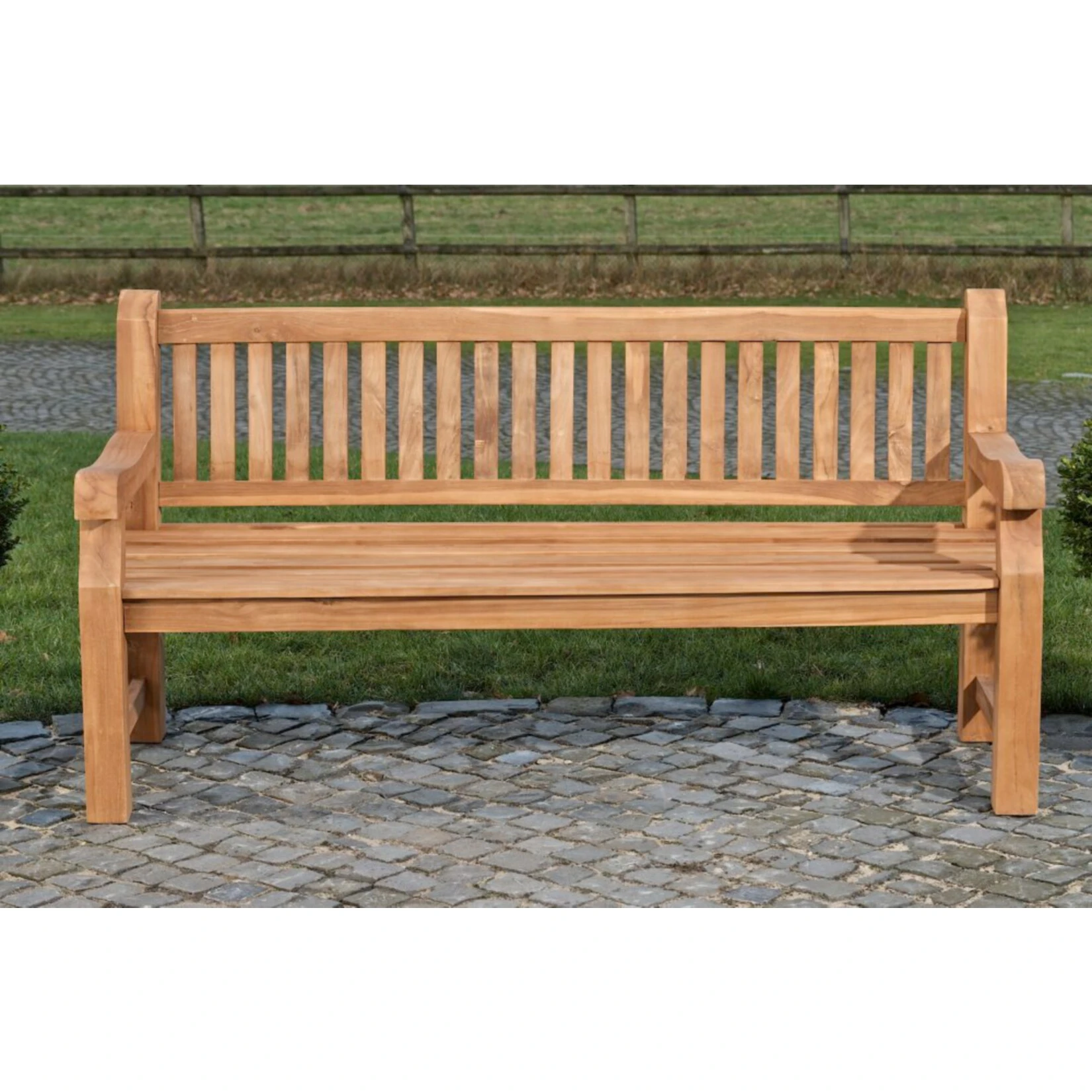 CLP Wetterfeste Gartenbank JACKSON Aus Massivem Teakholz I Holzbank Mit Ergonomischer Sitzfläche I In Verschiedenen Größen Erhältlich 5 CLP Wetterfeste Gartenbank JACKSON Aus Massivem Teakholz I Holzbank Mit Ergonomischer Sitzfläche I In Verschiedenen Größen Erhältlich – Bild 3