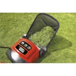 Black & Decker BLACK+DECKER Vertikutierer Elektro-Rasenlüfter GD300 12 Black & Decker BLACK+DECKER Vertikutierer Elektro-Rasenlüfter GD300 -OUTSUNNY Shop 8600269300 1024574 prod 005